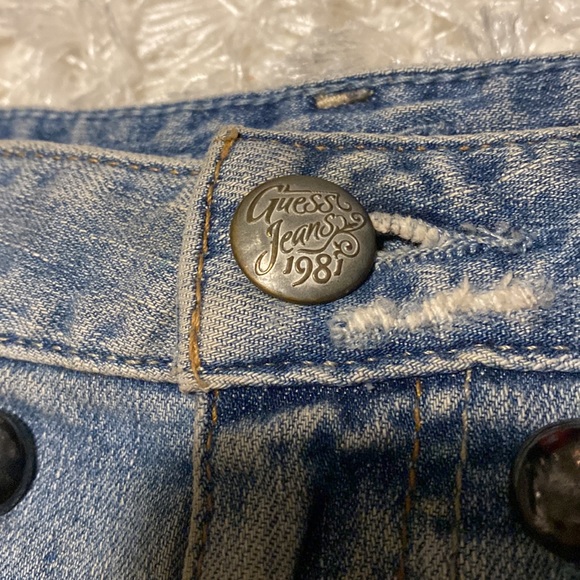 Vintage Guess Embellished jean shorts shorts - Picture 2 of 6